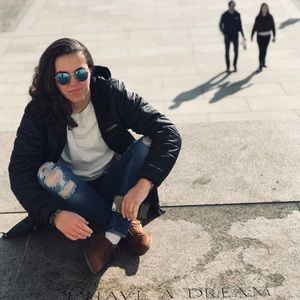 Meet your Posher, Madison